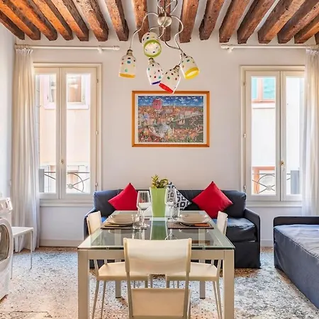 Ihomes-corte Del Calice Nel Cuore Di Venezia